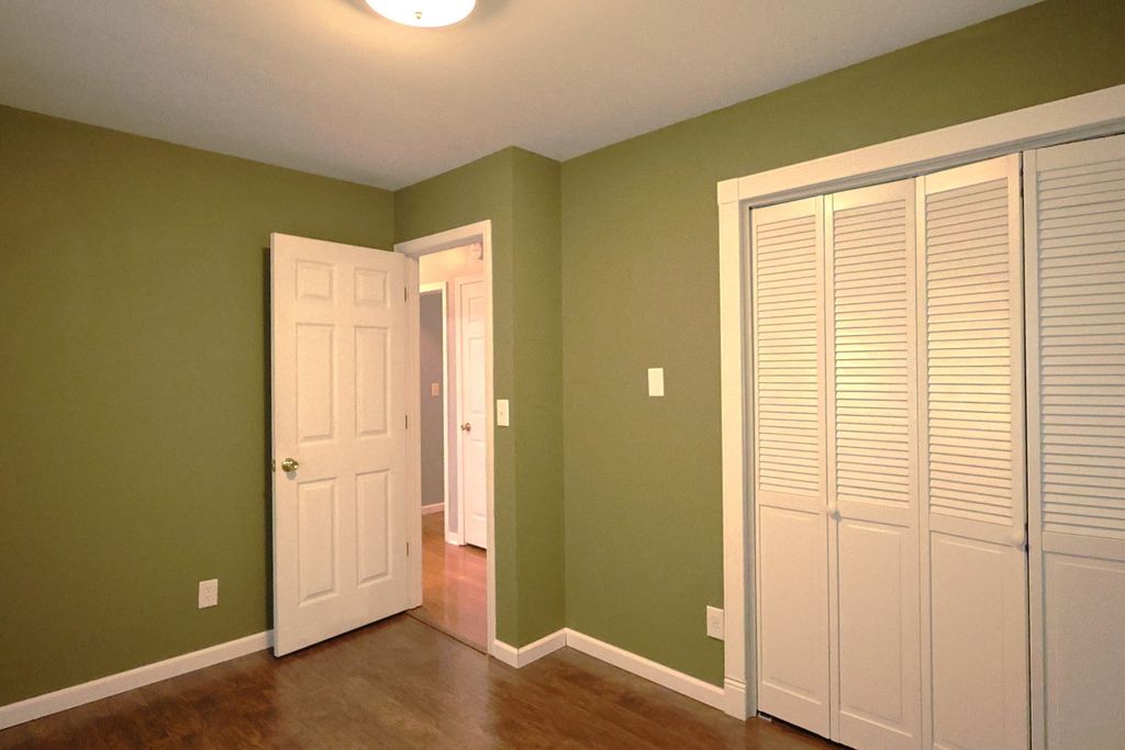 Image 17 of property listing at 22664 N Hails Lane, Texico, IL 62889