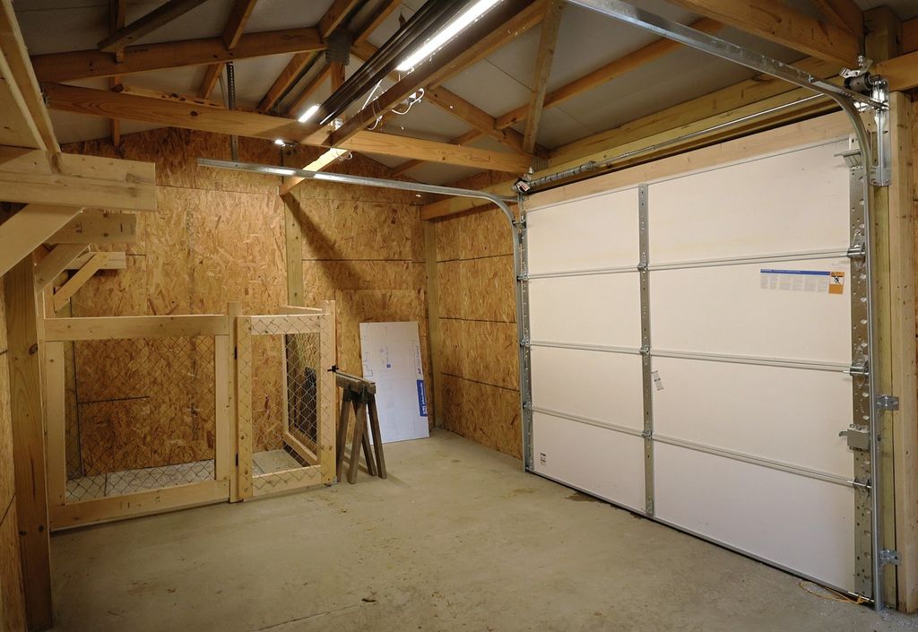 Image 36 of property listing at 22664 N Hails Lane, Texico, IL 62889