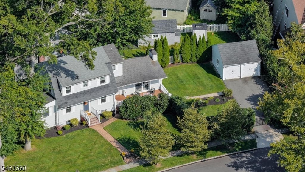 209 Midwood Pl, Westfield Town, NJ 07090 — exterior