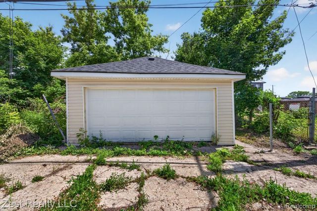 2525 Bewick Street, Detroit, MI 48214