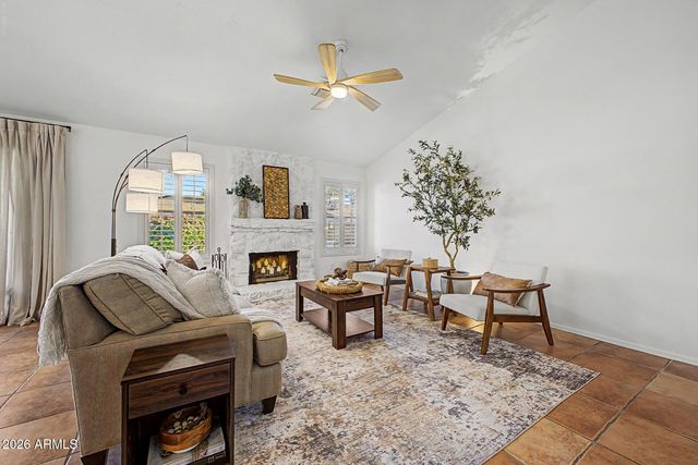 1109 W WICKIEUP Lane, Phoenix, AZ 85027