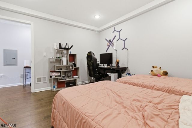 431 Forest St, Kearny Town, NJ 07032