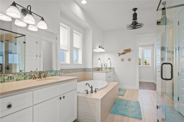 122 Bent Grass Dr, Port Aransas, TX 78373