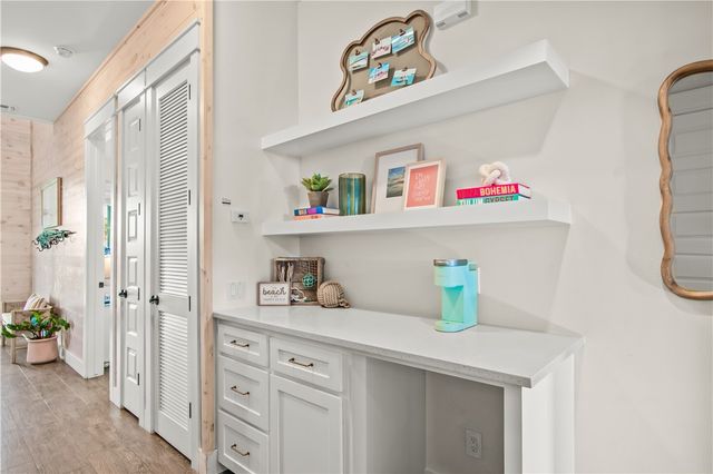 122 Bent Grass Dr, Port Aransas, TX 78373