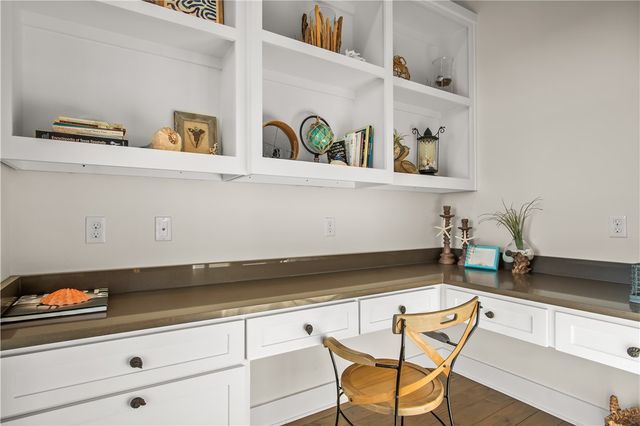 122 Bent Grass Dr, Port Aransas, TX 78373