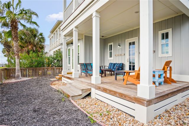 122 Bent Grass Dr, Port Aransas, TX 78373