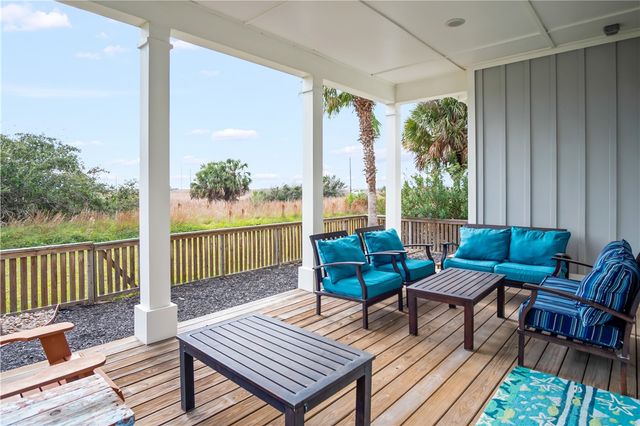 122 Bent Grass Dr, Port Aransas, TX 78373