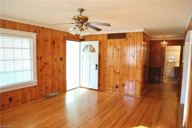 1833 South Hill Avenue, Winston-salem, NC 27127