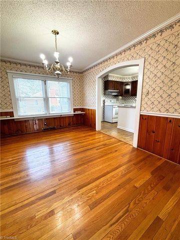 1833 South Hill Avenue, Winston-salem, NC 27127