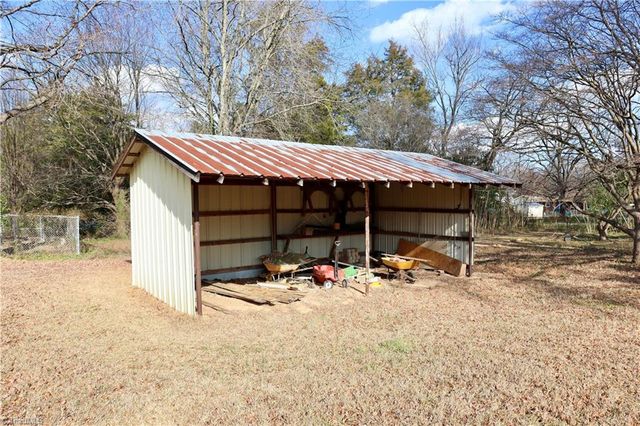 1833 South Hill Avenue, Winston-salem, NC 27127