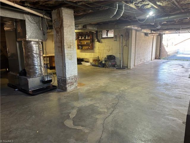 1833 South Hill Avenue, Winston-salem, NC 27127