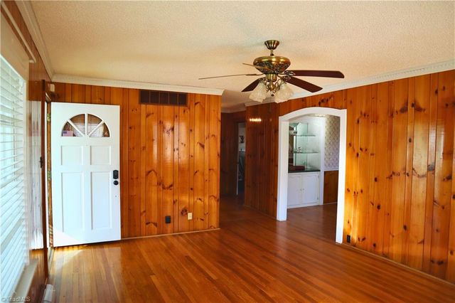 1833 South Hill Avenue, Winston-salem, NC 27127