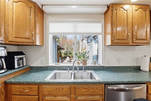 731 Dewitt Road, Webster, NY 14580