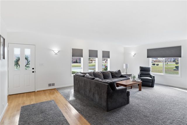 731 Dewitt Road, Webster, NY 14580