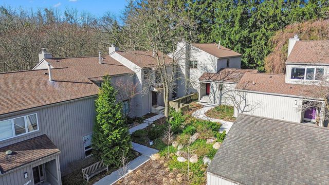 2174 Overlook Court, Ann Arbor, MI 48103