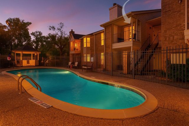 3770 Lovers Wood Lane 610, Houston, TX 77014