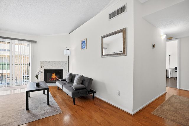 3770 Lovers Wood Lane 610, Houston, TX 77014