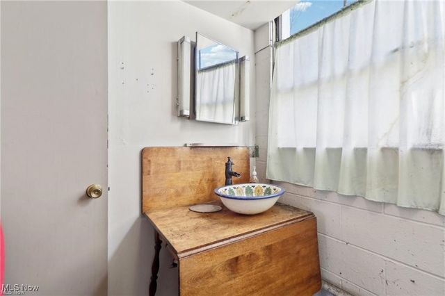 16107 Moseley Road, Madison, OH 44057