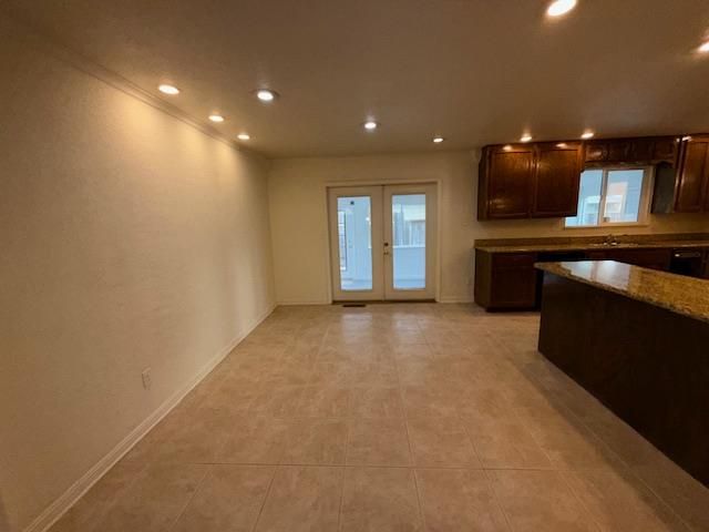 2516 Continental Dr, Modesto, CA 95355