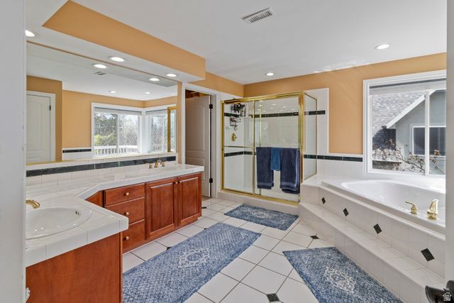 1938 E VINTAGE WOODS CT, Holladay, UT 84117