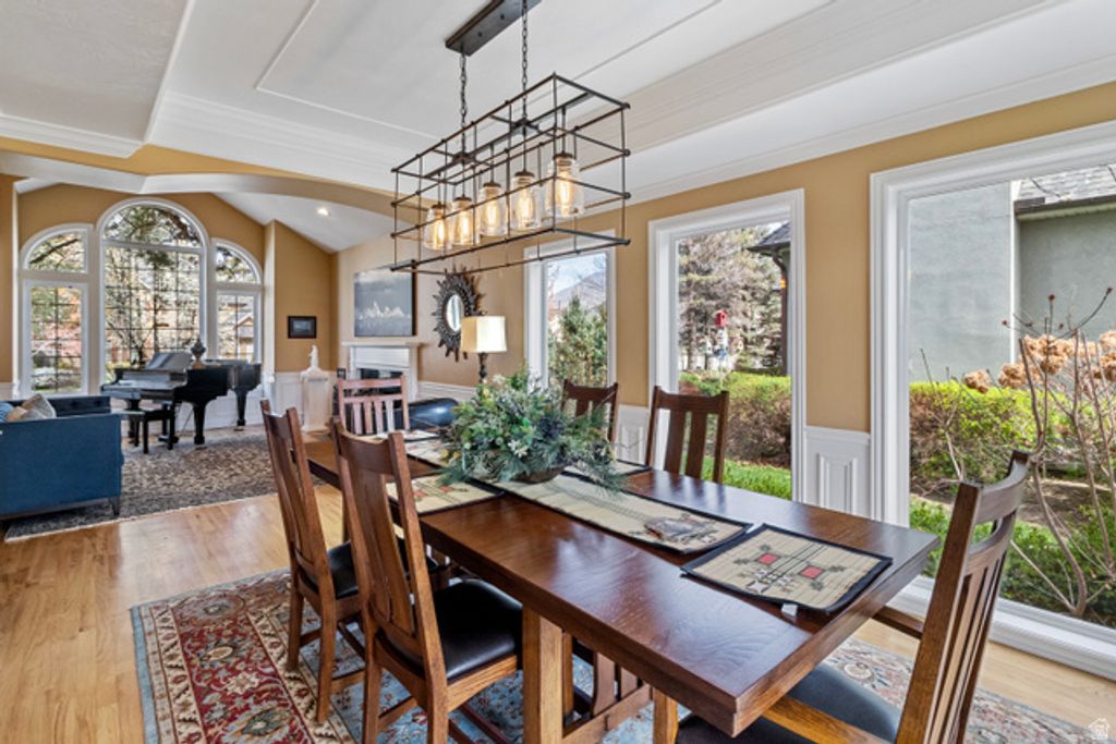 Image 6 of property listing at 1938 E VINTAGE WOODS CT, Holladay, UT 84117