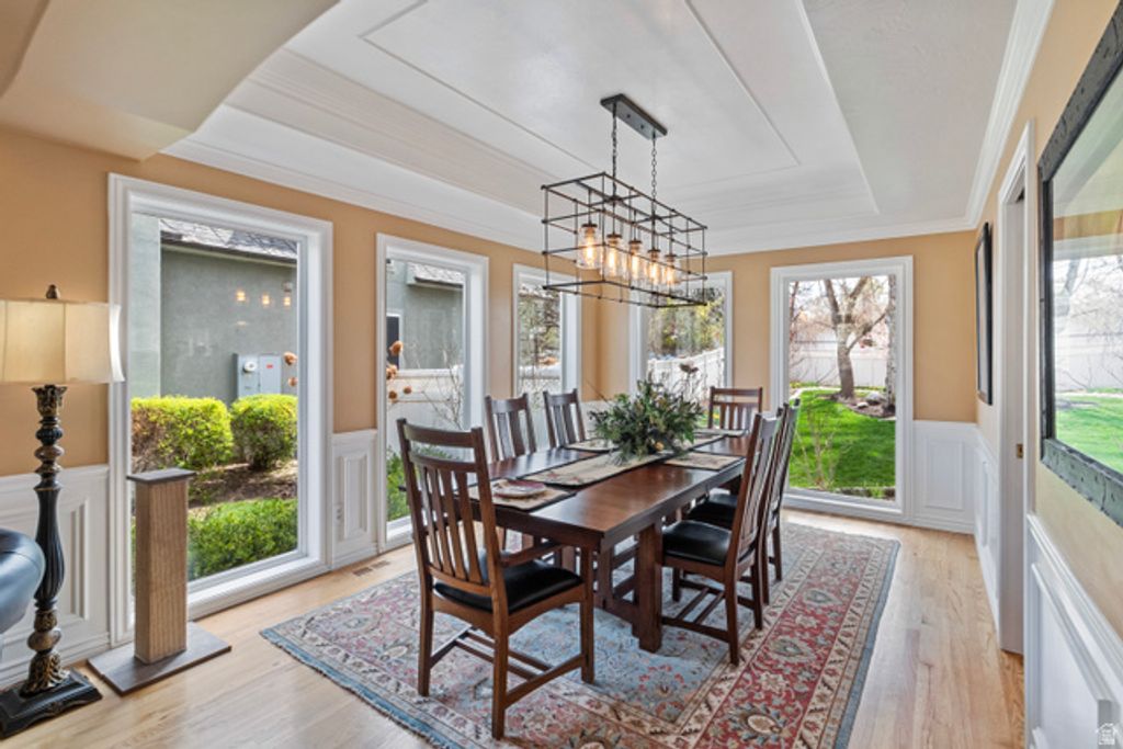 Image 7 of property listing at 1938 E VINTAGE WOODS CT, Holladay, UT 84117