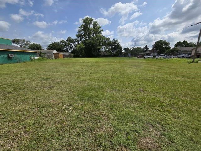 3102 Market Street, Baytown, TX 77520