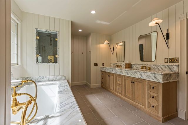 1205 Perkins Ln, Franklin, TN 37069