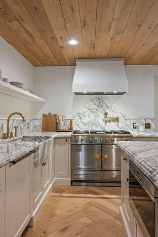 1205 Perkins Ln, Franklin, TN 37069