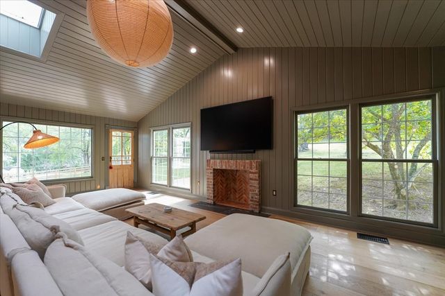 1205 Perkins Ln, Franklin, TN 37069