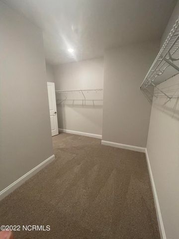430 Seashore Street, Grimesland, NC 27837