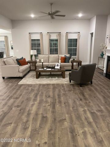 430 Seashore Street, Grimesland, NC 27837