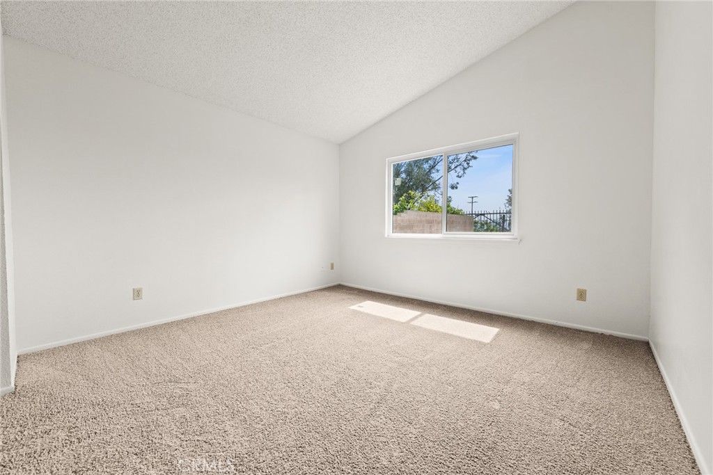 Image 11 of property listing at 22961 Chambray Drive, Moreno Valley, CA 92557