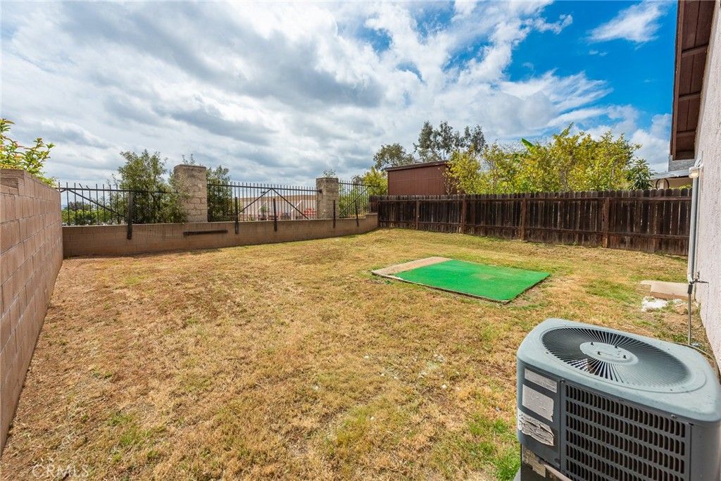 Image 25 of property listing at 22961 Chambray Drive, Moreno Valley, CA 92557