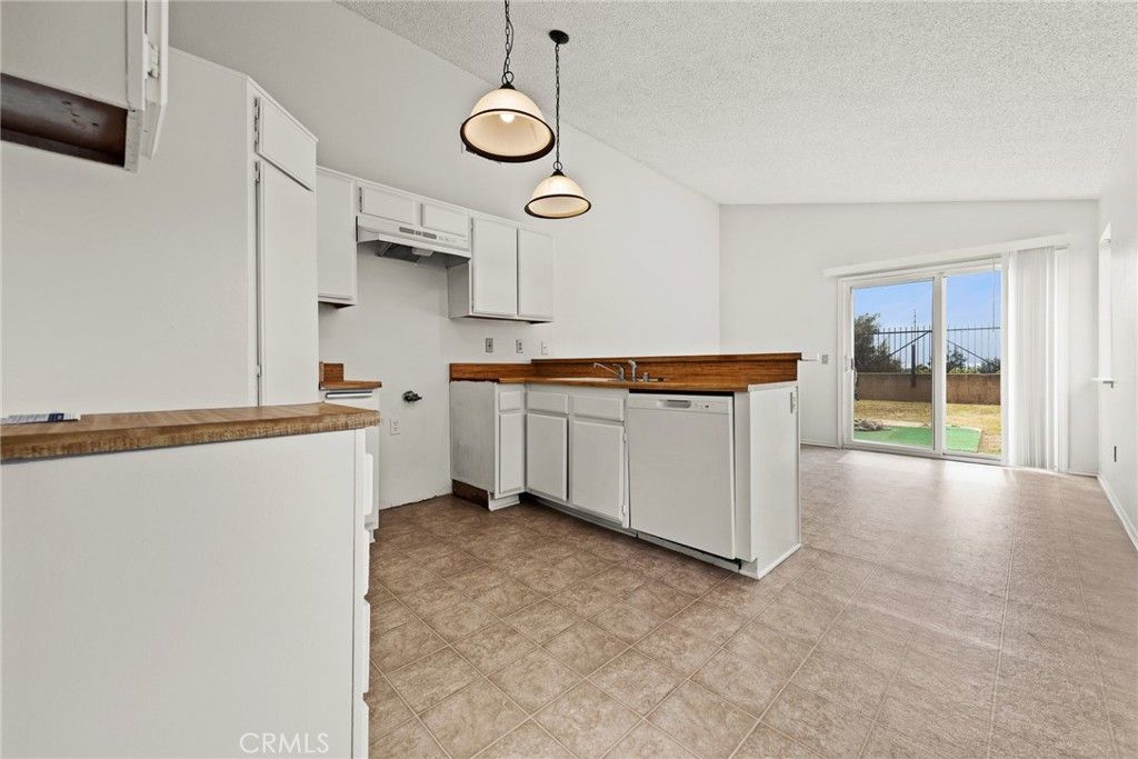 Image 6 of property listing at 22961 Chambray Drive, Moreno Valley, CA 92557