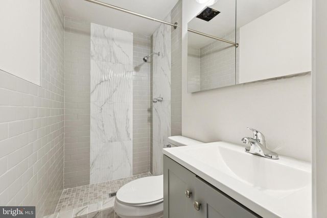 28 RIDGEMORE CIR, Fredericksburg, VA 22405