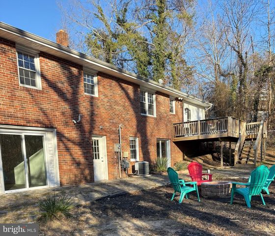 28 RIDGEMORE CIR, Fredericksburg, VA 22405