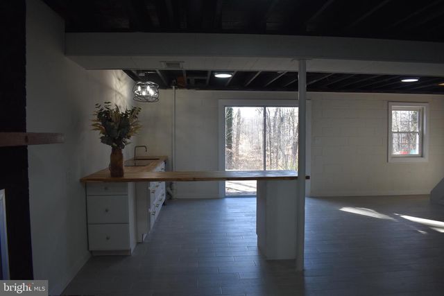 28 RIDGEMORE CIR, Fredericksburg, VA 22405