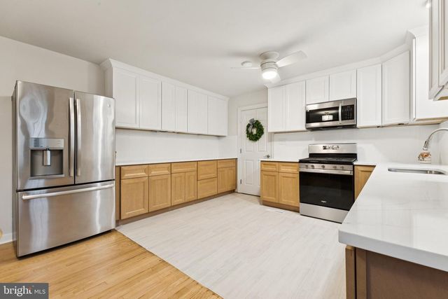 28 RIDGEMORE CIR, Fredericksburg, VA 22405