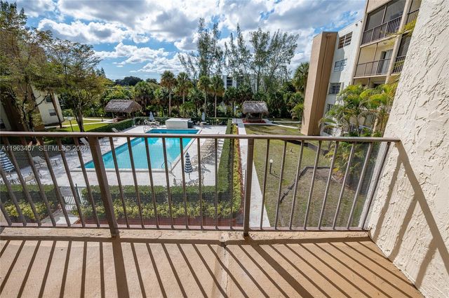 14250 SW 62nd St 314, Miami, FL 33183