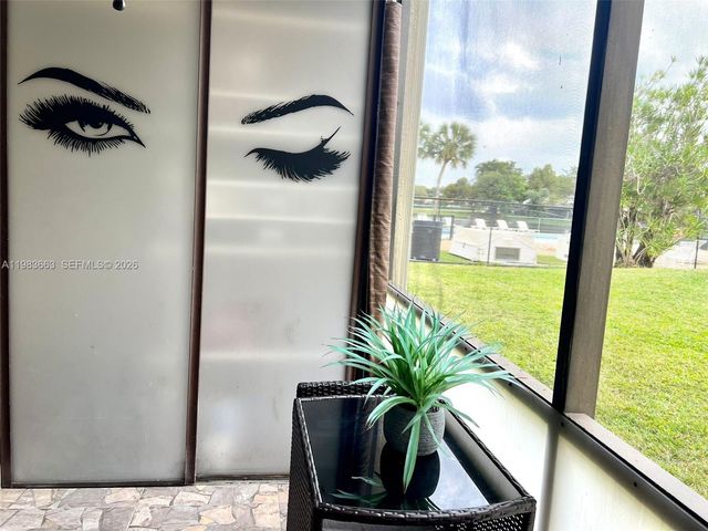 11304 Taft St 11304, Pembroke Pines, FL 33026