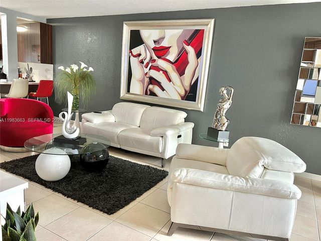 11304 Taft St 11304, Pembroke Pines, FL 33026