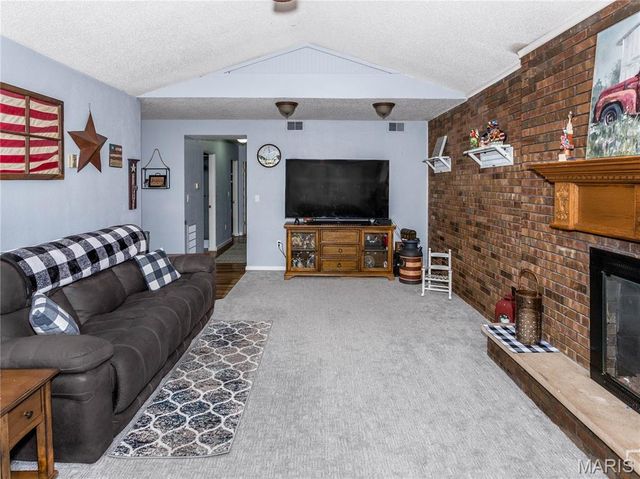 204 Emery Street, Collinsville, IL 62234