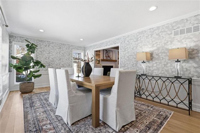 9815 Overbrook Road, Leawood, KS 66206