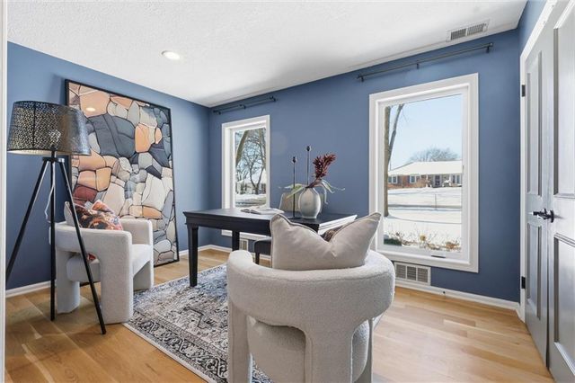 9815 Overbrook Road, Leawood, KS 66206