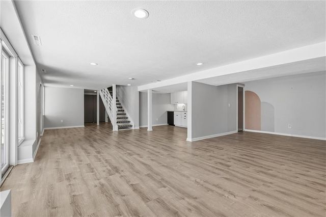 9815 Overbrook Road, Leawood, KS 66206