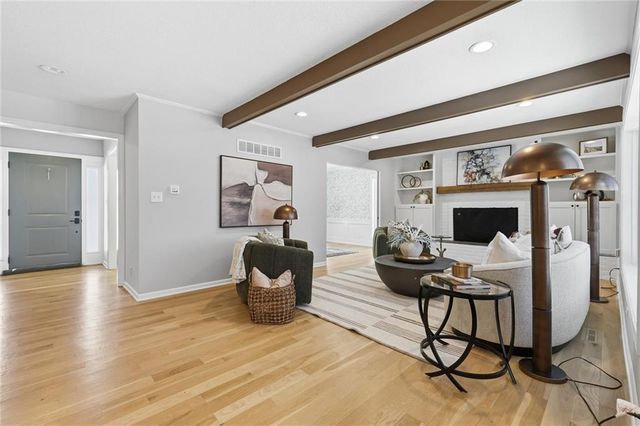 9815 Overbrook Road, Leawood, KS 66206