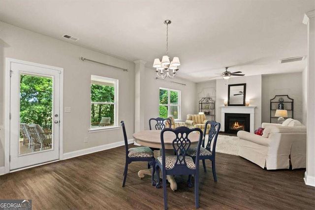 40 Shamrock Chase, Adairsville, GA 30103