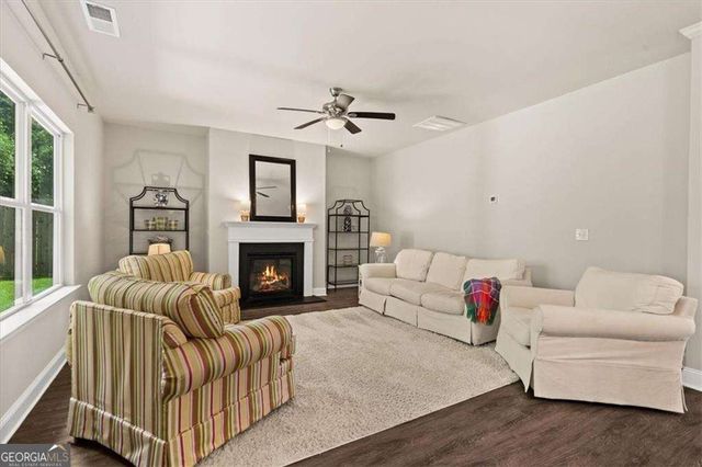 40 Shamrock Chase, Adairsville, GA 30103