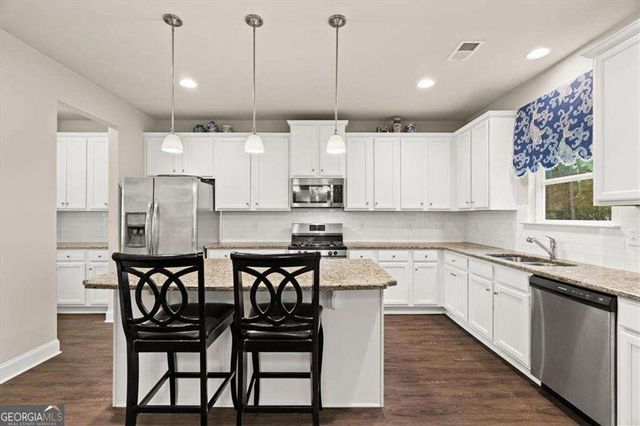 40 Shamrock Chase, Adairsville, GA 30103